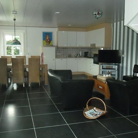 Herkenhoek 3 Bedroom Apartement 히스위크 외부 사진